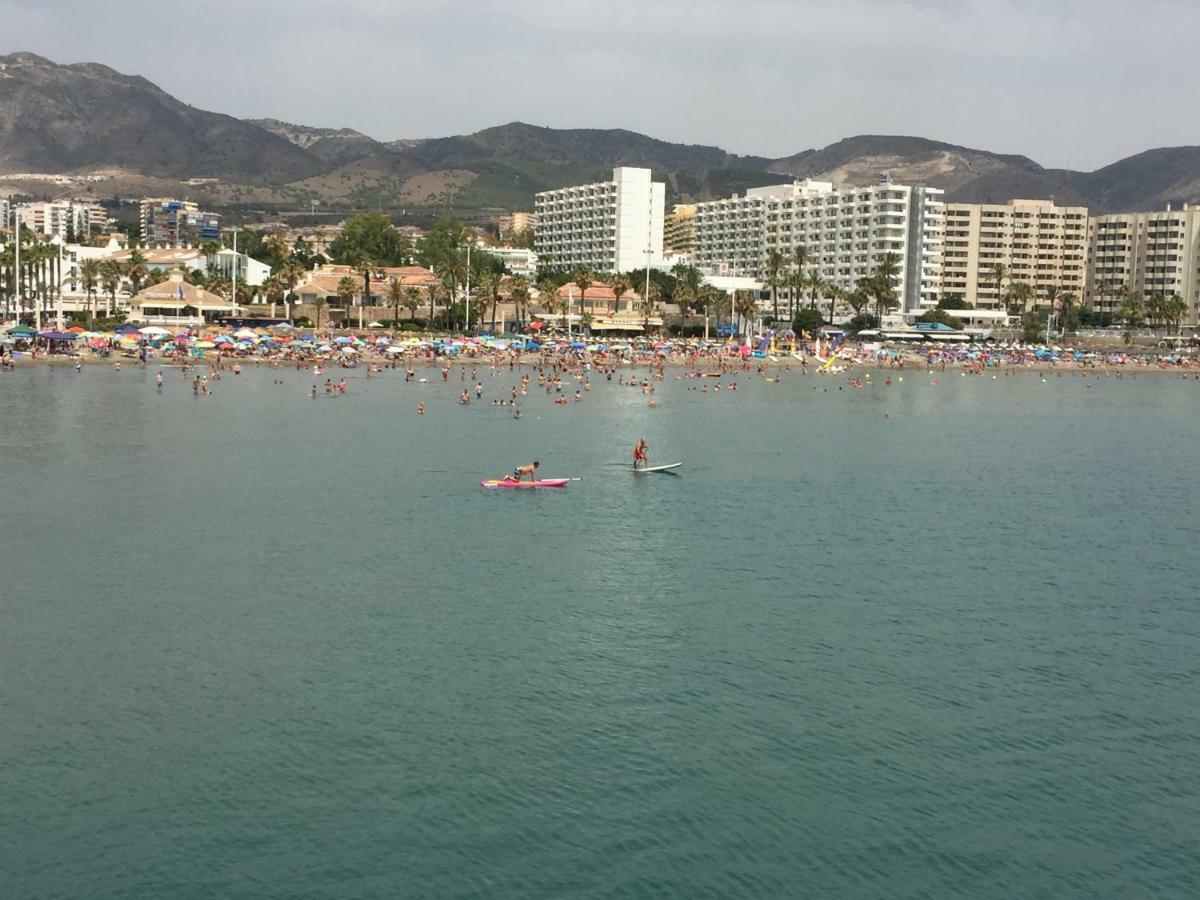 Carihuela Palace Beach Apartment Torremolinos Exterior photo